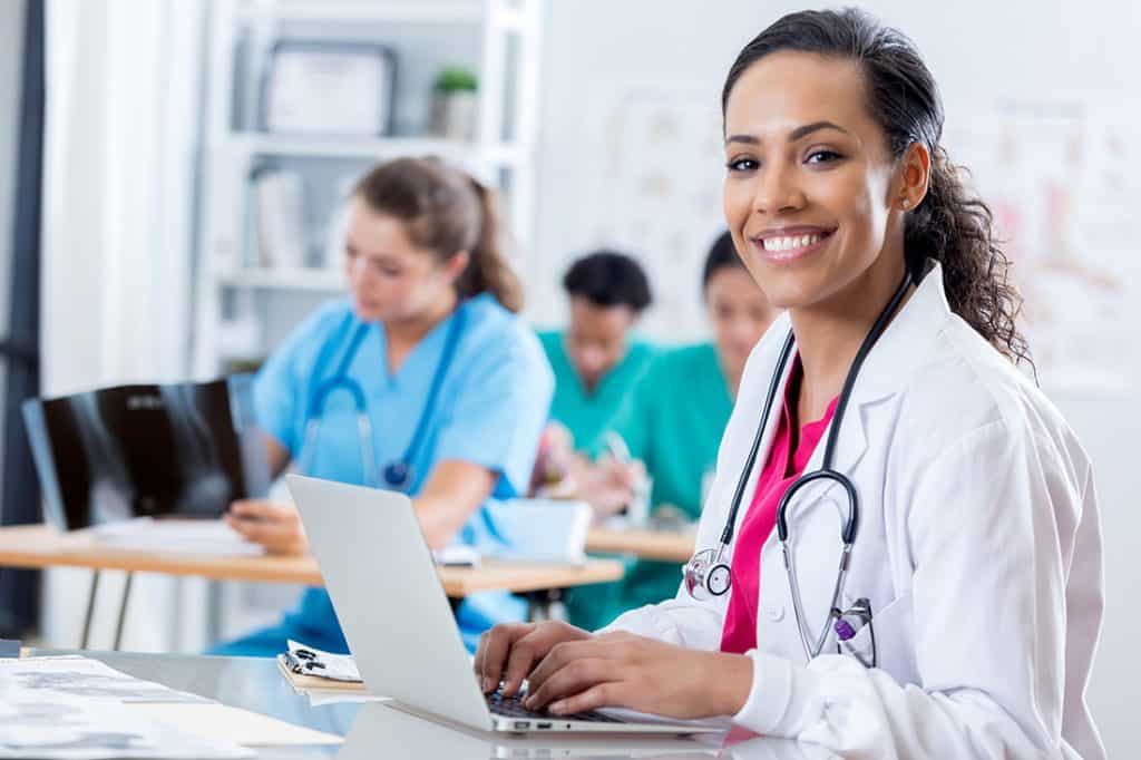 Critical Thinking Skills and Study Tips for Nursing School
