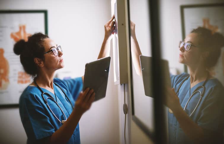 4 Things that Power Up your Nursing Salary after 15 years