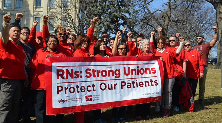 Illinois RNs Gather in State Capital to Support Patient Protection Act