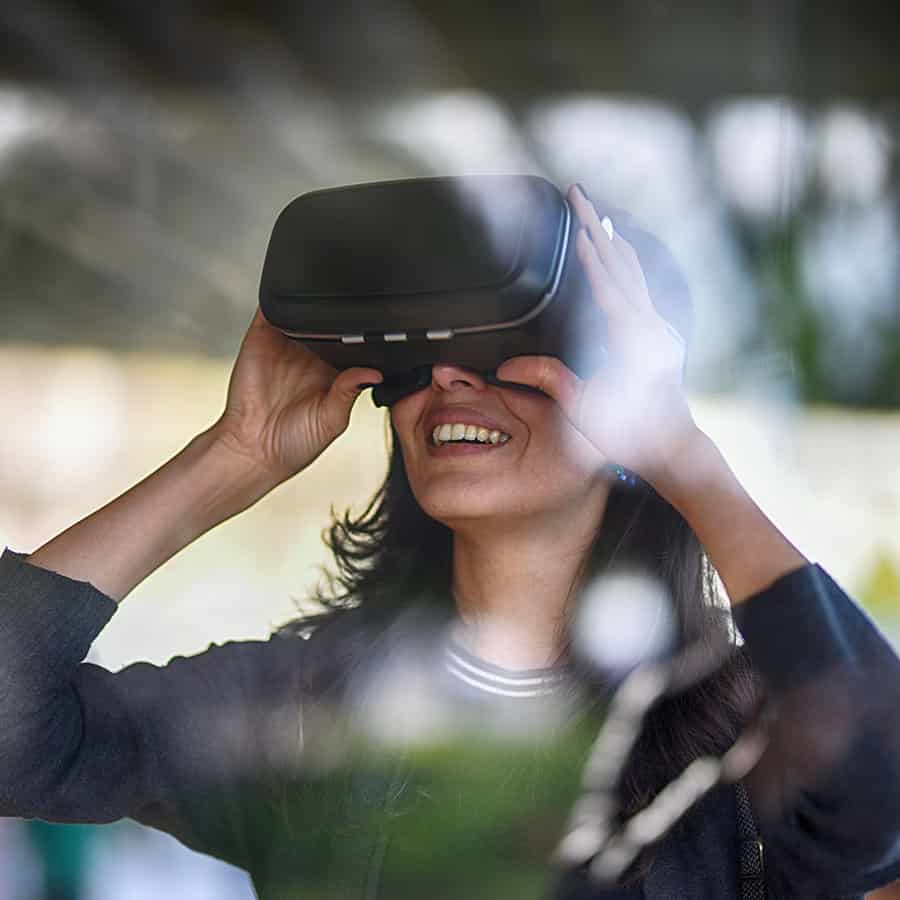 UDel Professor Wins Virtual Reality Award