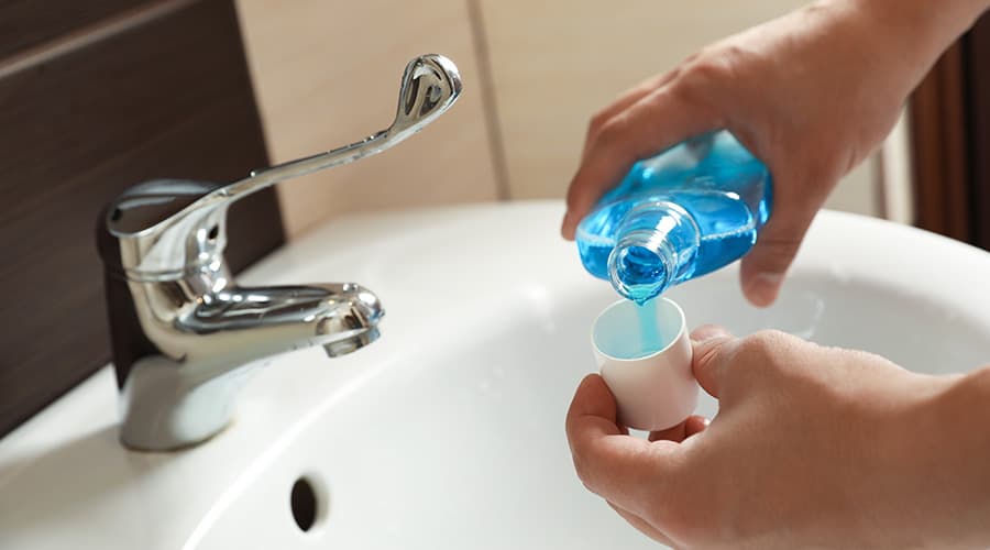 Mouthwash Can Increase Saliva Acidity, Causing Damage