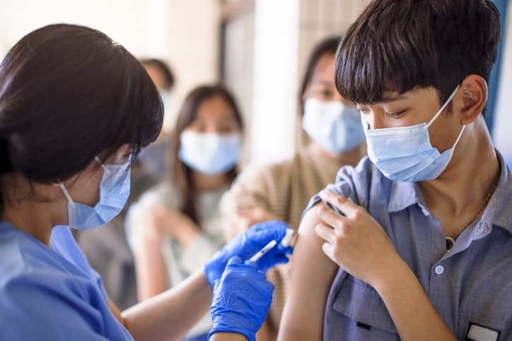 COVID-19 Updates: Data Supports Receiving J&J Booster, Fauci Supports Mandatory Student Vaccinations