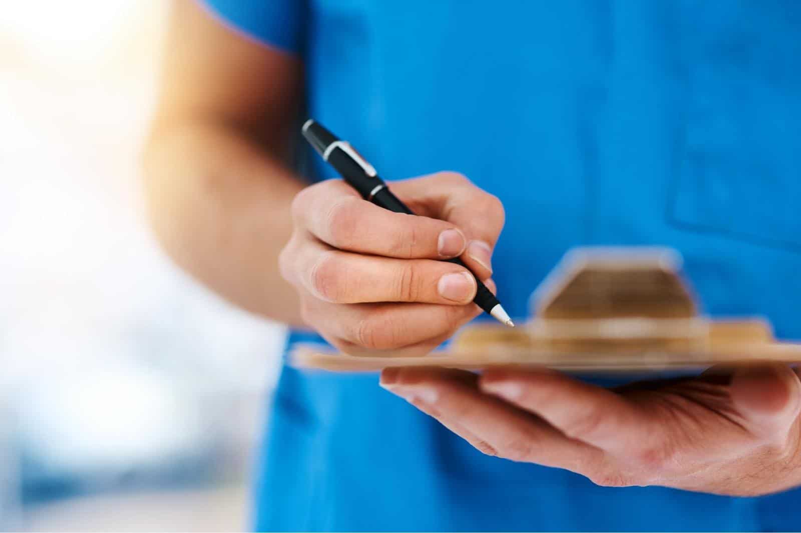 Emergency Nurses Association Welcomes New President, AACN Accepting Applications, and More Nursing News