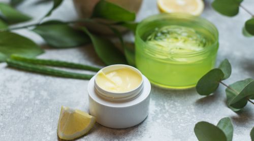 The Rise of Organic Skincare: What’s Driving the Trend? 